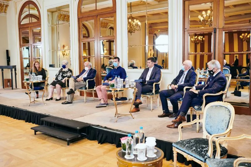 Discussions with Greek Business Leaders